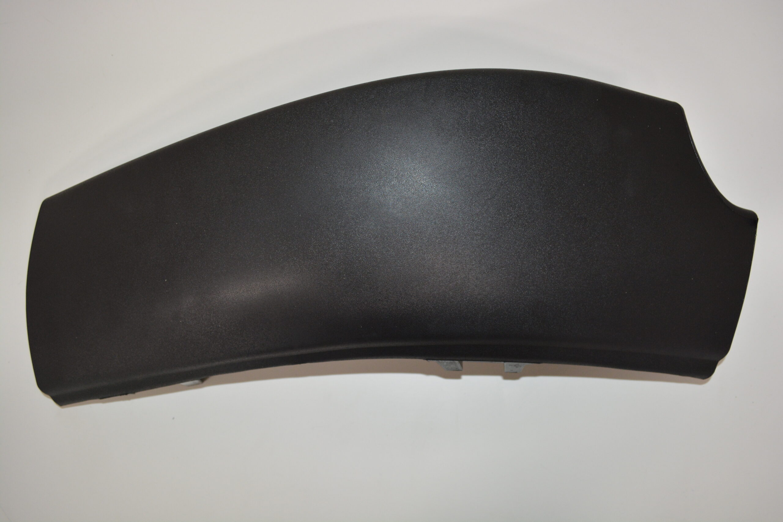 FM9/FM12/FH12/FH16 V2 LHS BUMPER BAR PLASTIC