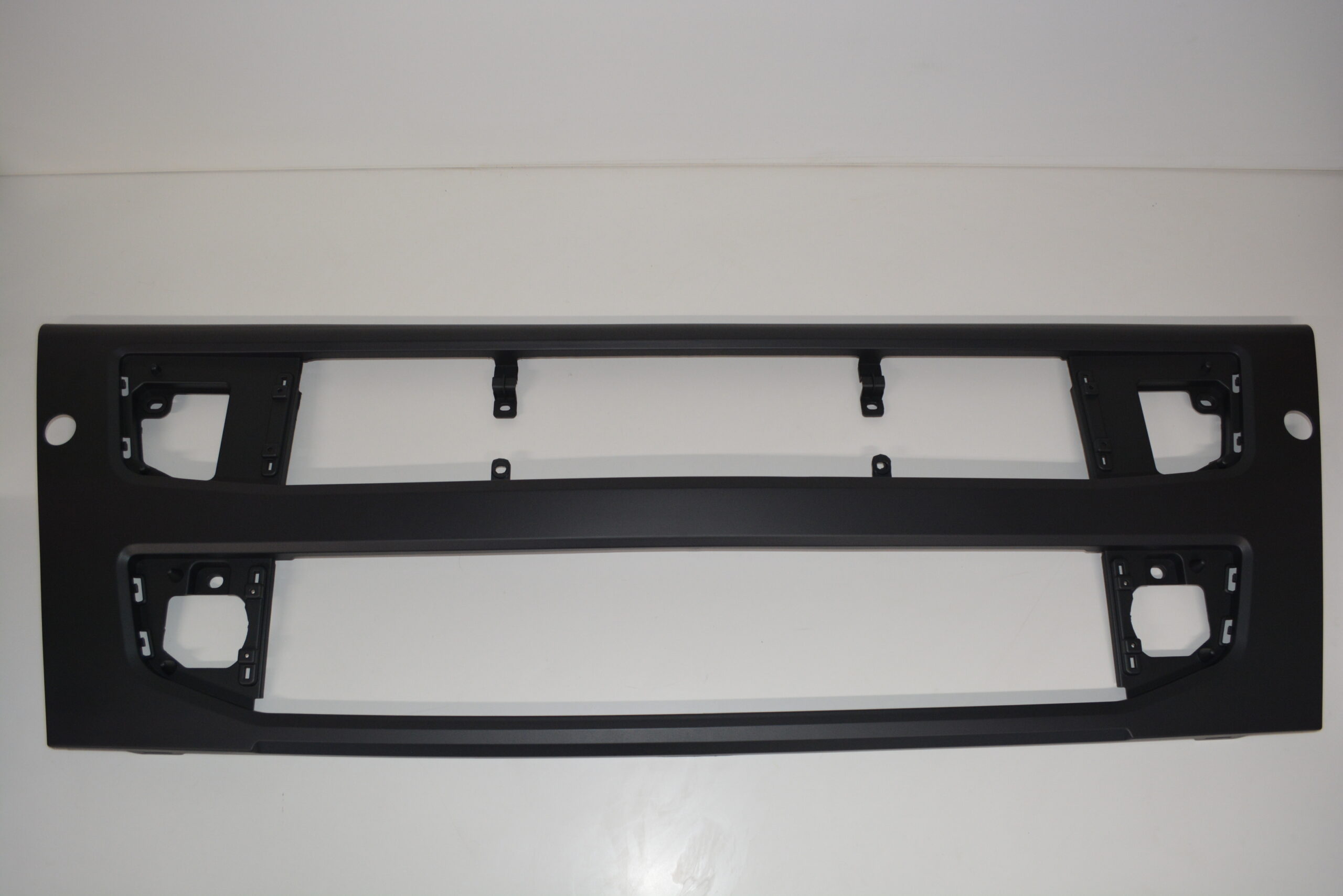 FM/FH LOWER GRILLE