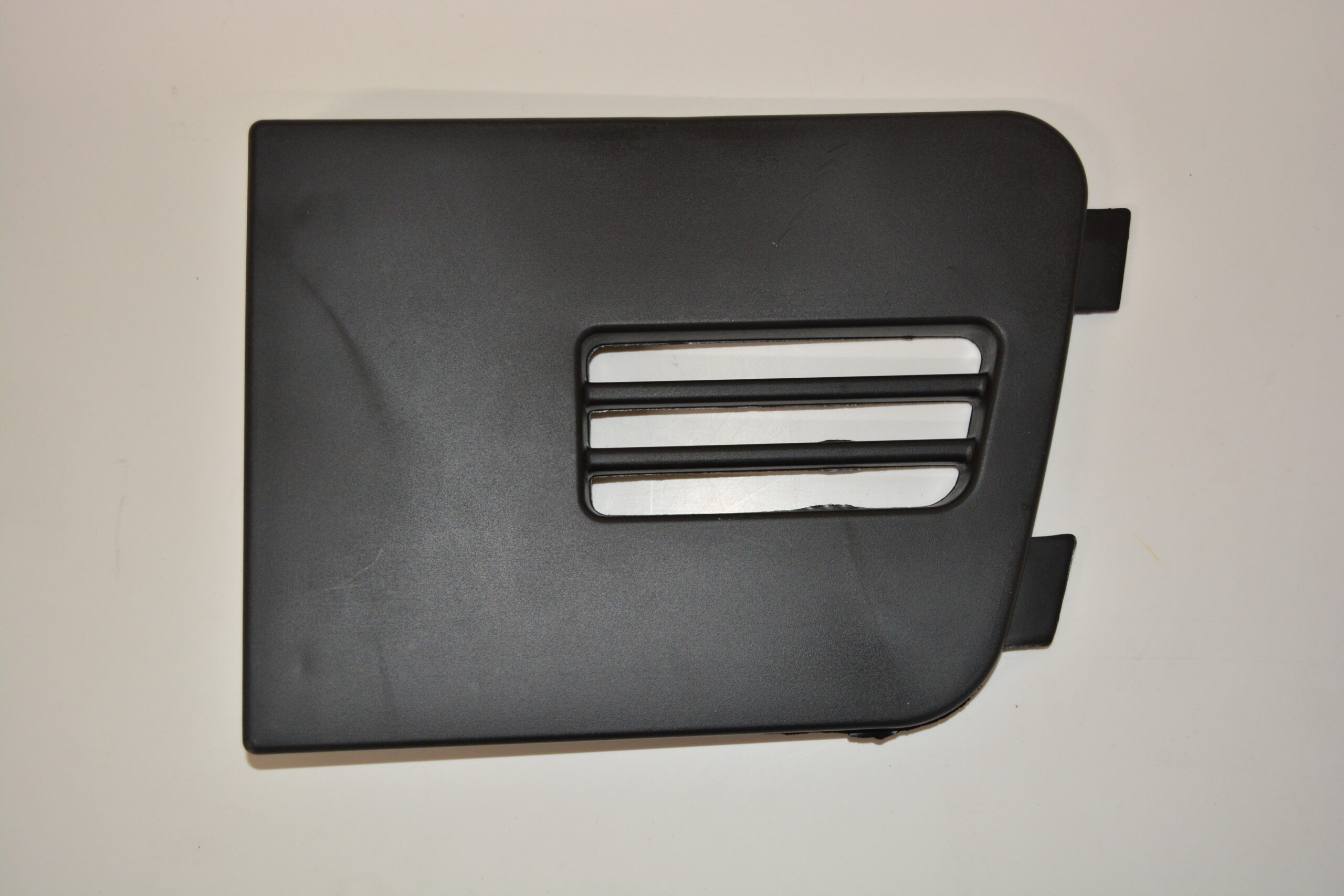 FM/FH GRILLE COVER LHS UPPER