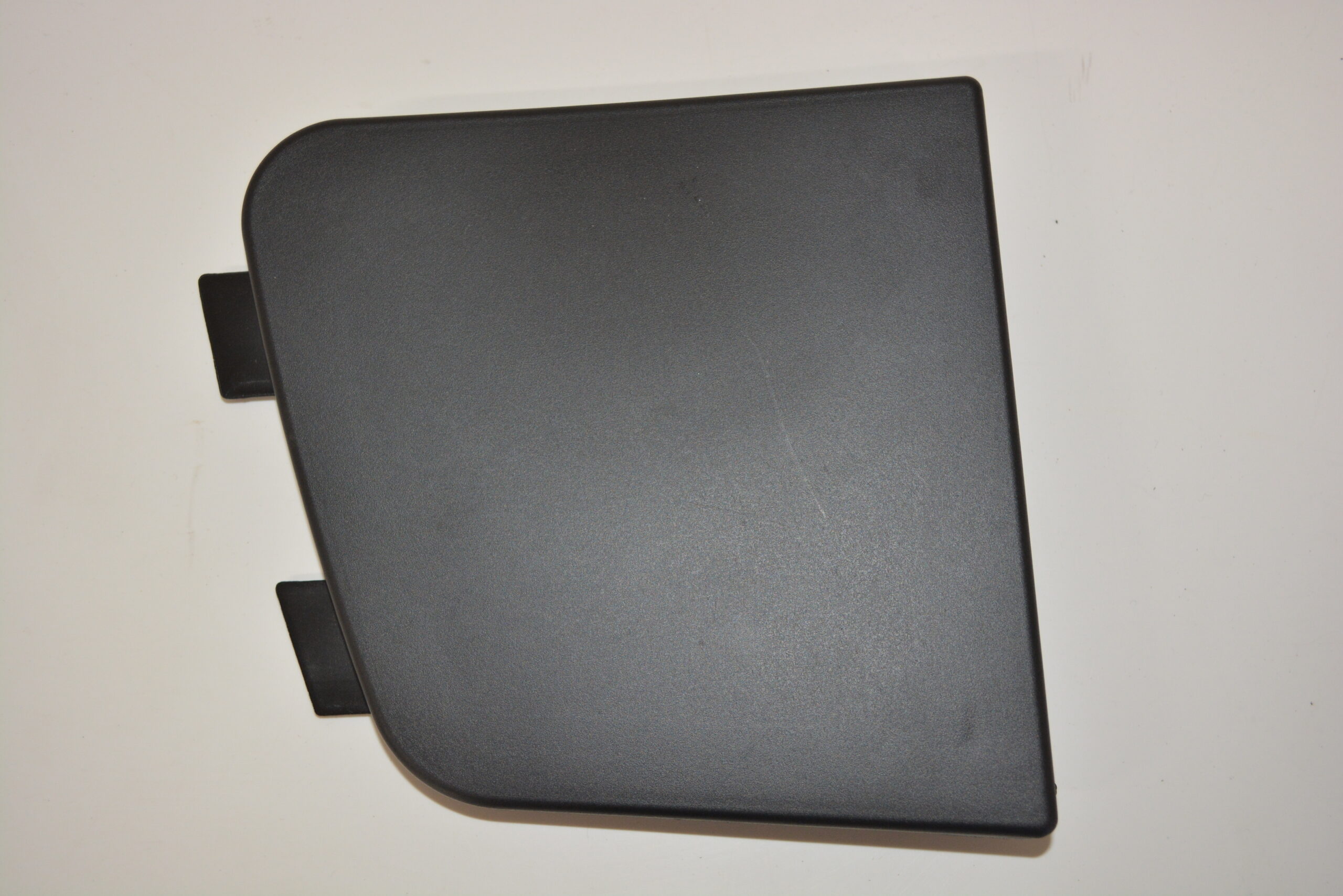 FM/FH GRILLE COVER RHS LOWER