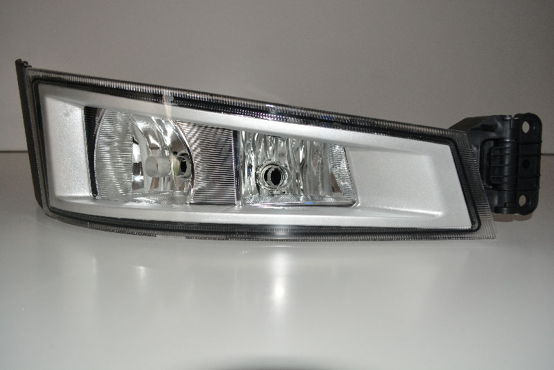 FM4/FH4 FOG LAMP RHS
