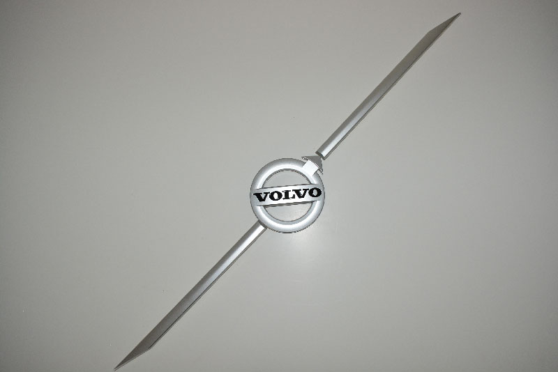 FM4 FRONT EMBLEM/BADGE