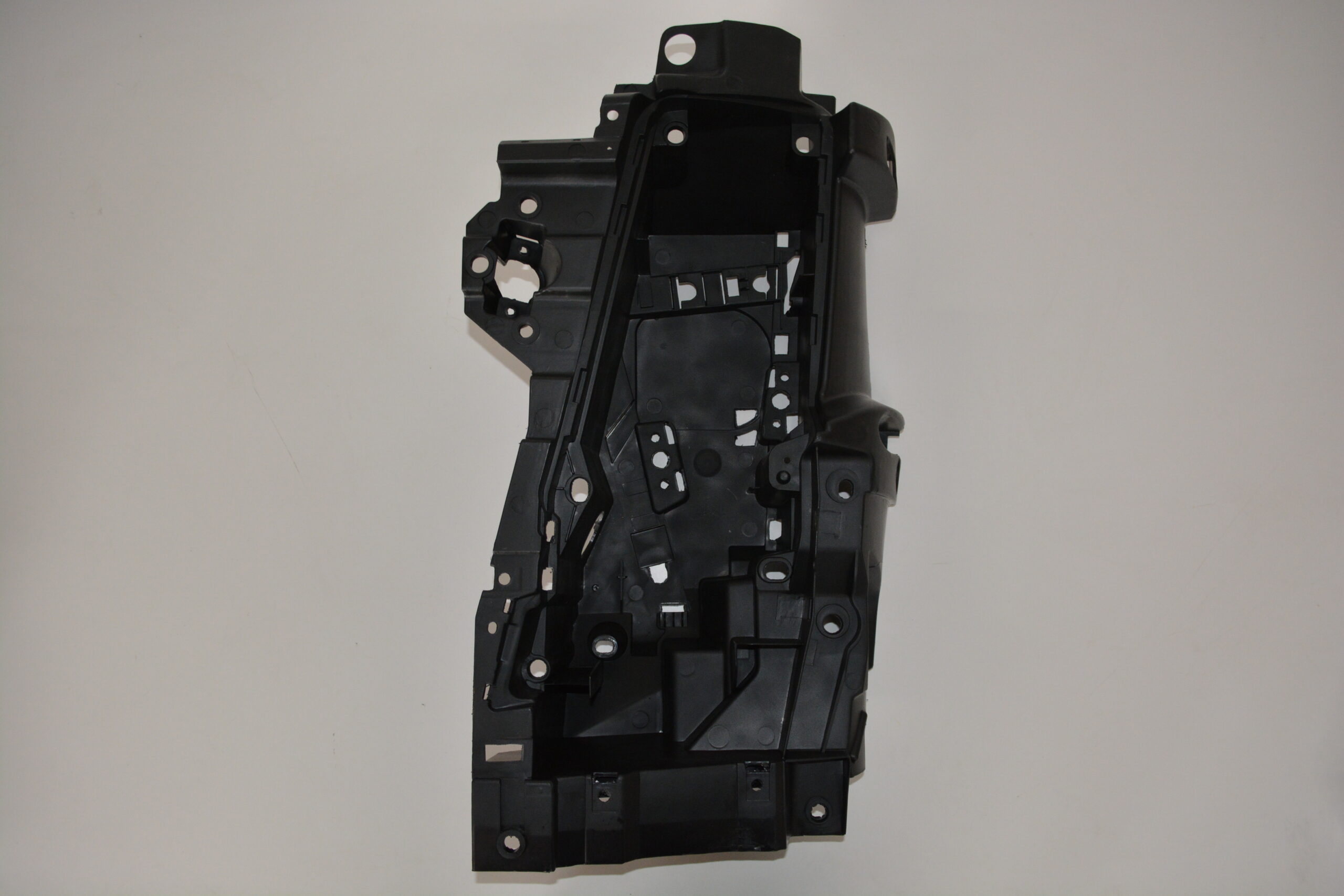 FM/FH/V3 HEAD LAMP HOUSING/BUCKET LHS