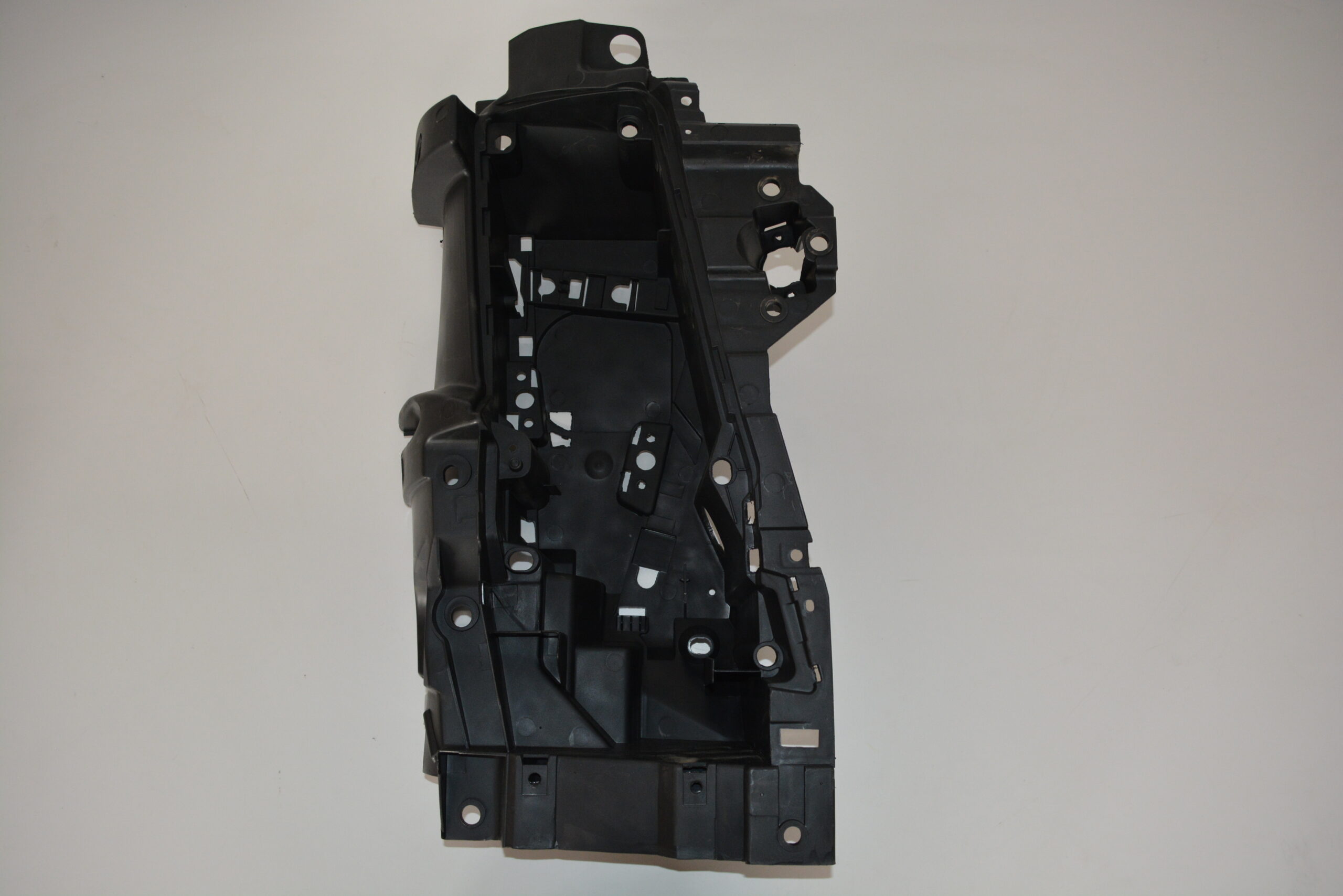 FM/FH/V3 HEAD LAMP HOUSING/BUCKET RHS